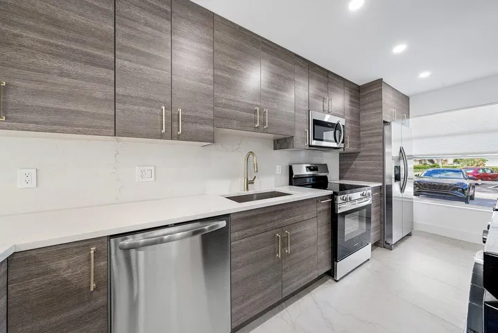 008-1541Northwest20thAvenue-101-DelrayBe