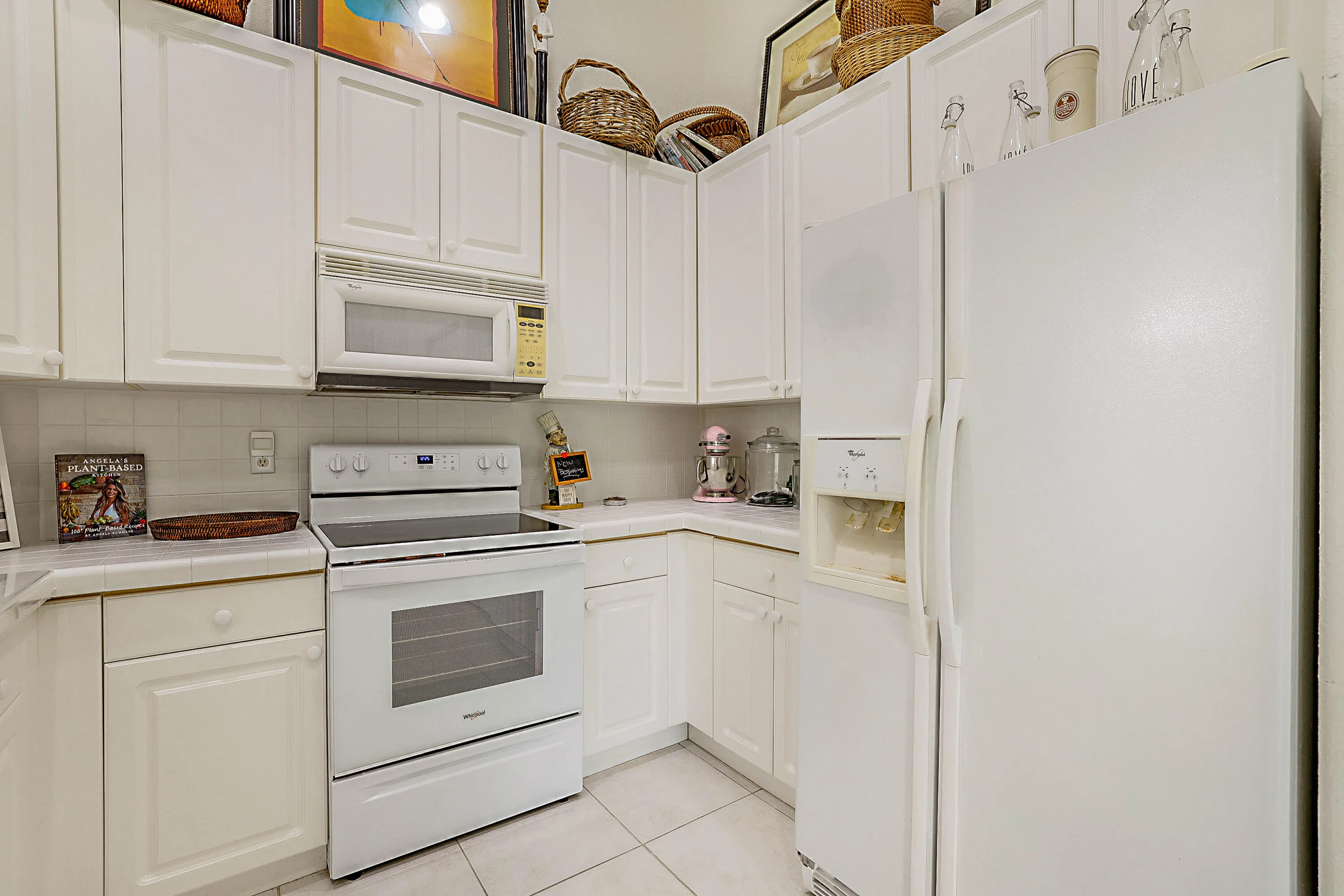 2568 Sandy Cay West-11