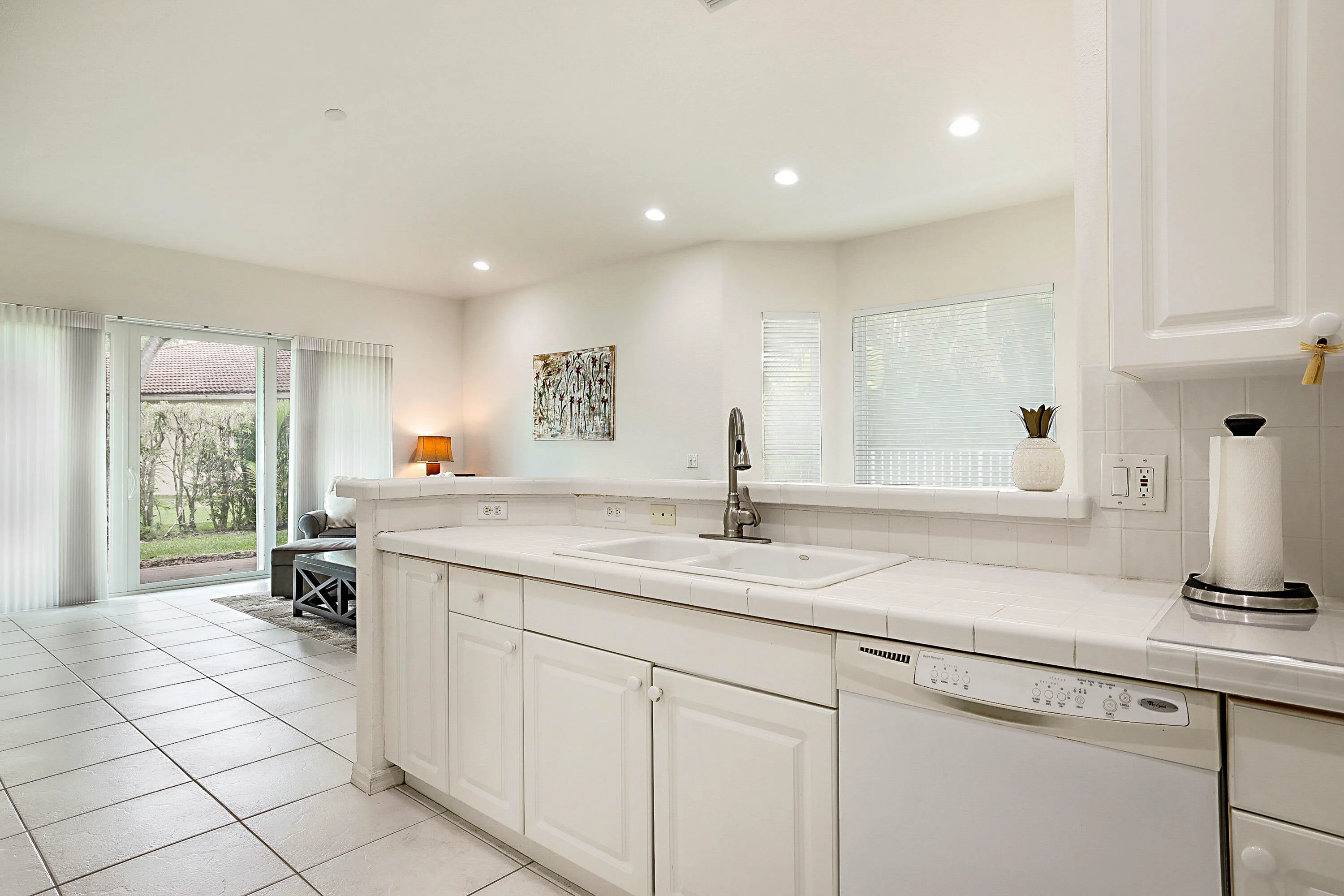 2568 Sandy Cay West-12