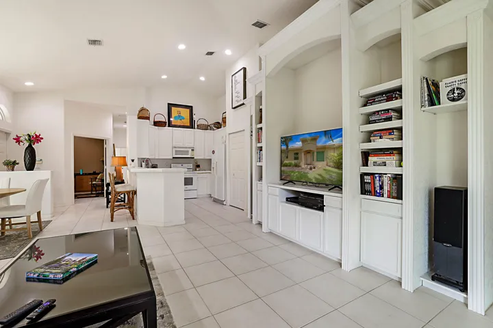 2568 Sandy Cay West-7