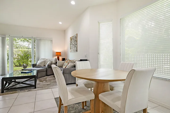 2568 Sandy Cay West-13