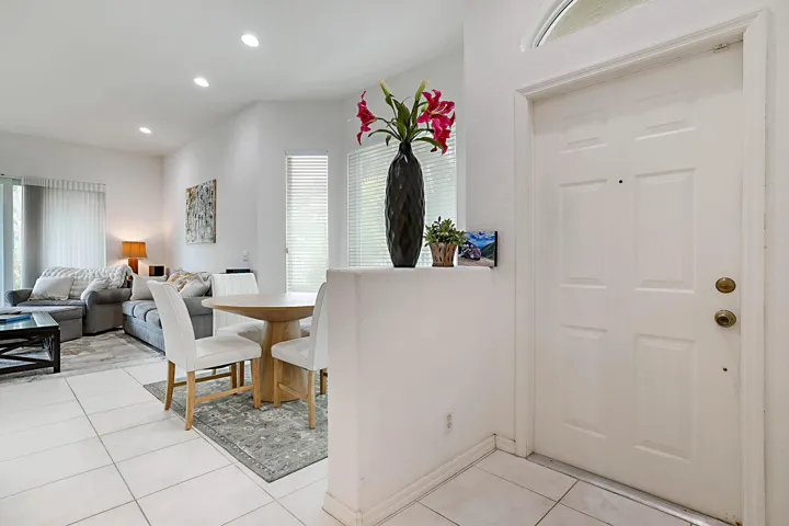 2568 Sandy Cay West-15