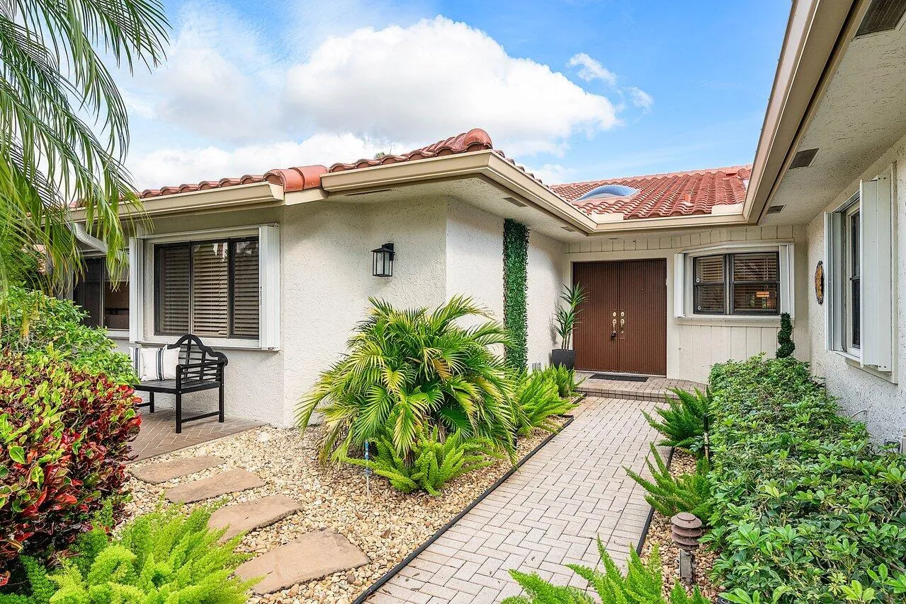 004-18BristolLane-BoyntonBeach-FL-33436-