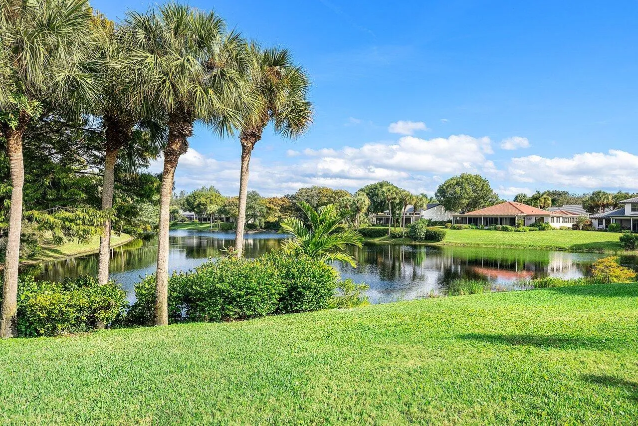 053-18BristolLane-BoyntonBeach-FL-33436-