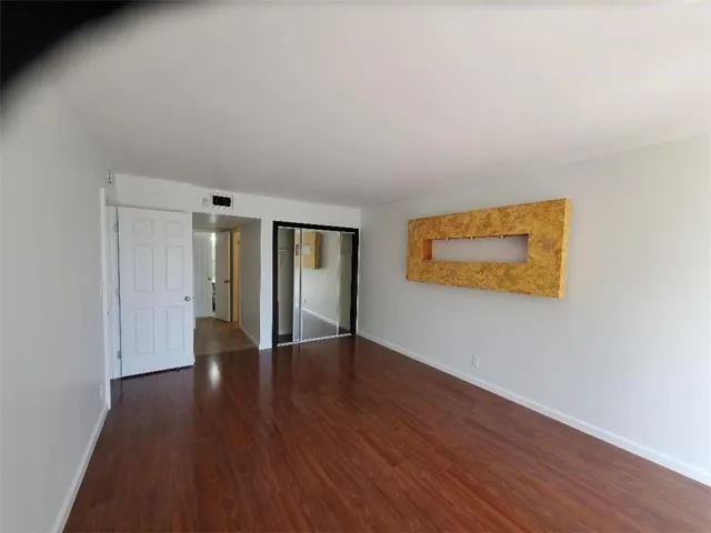 103c