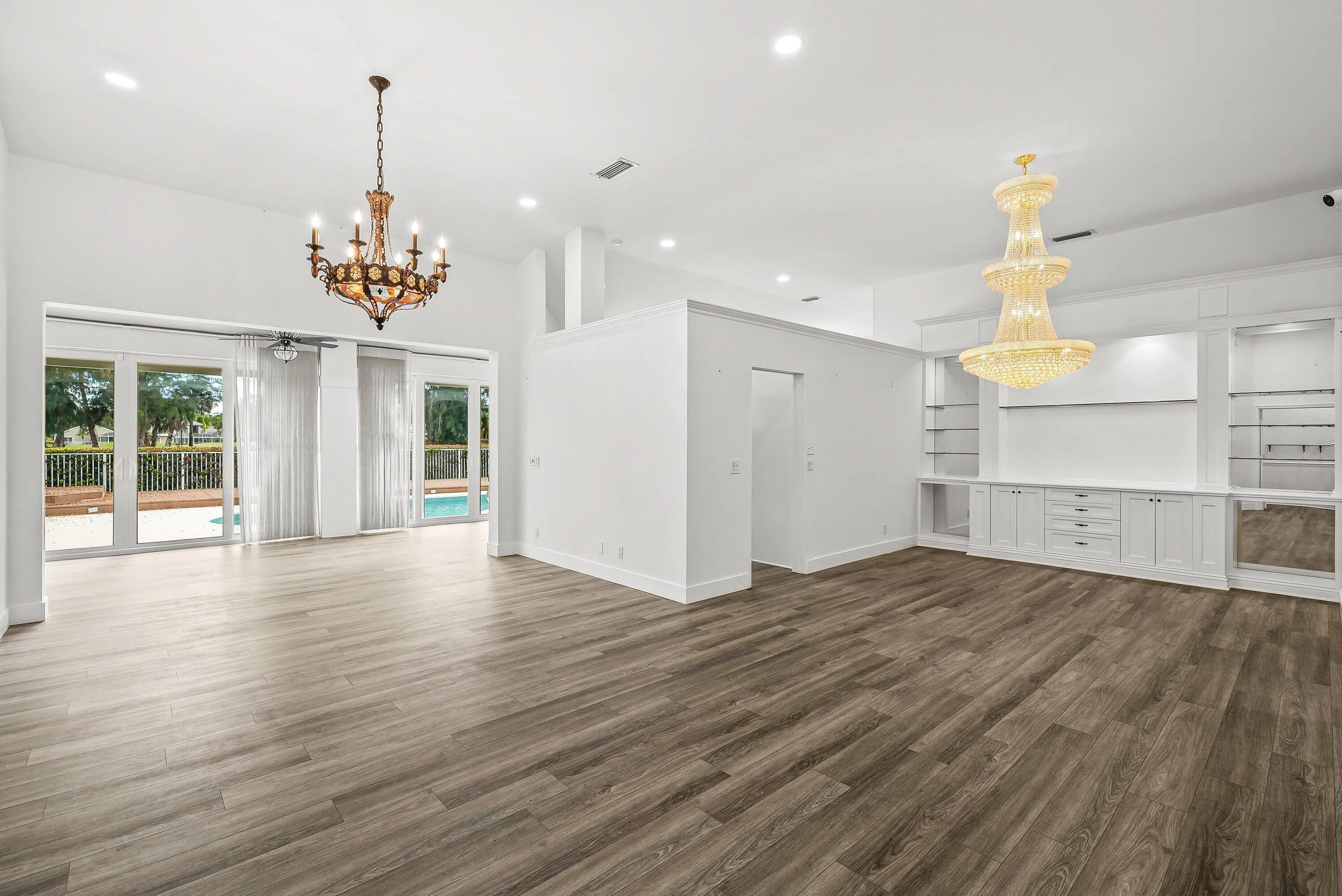230 living and dining