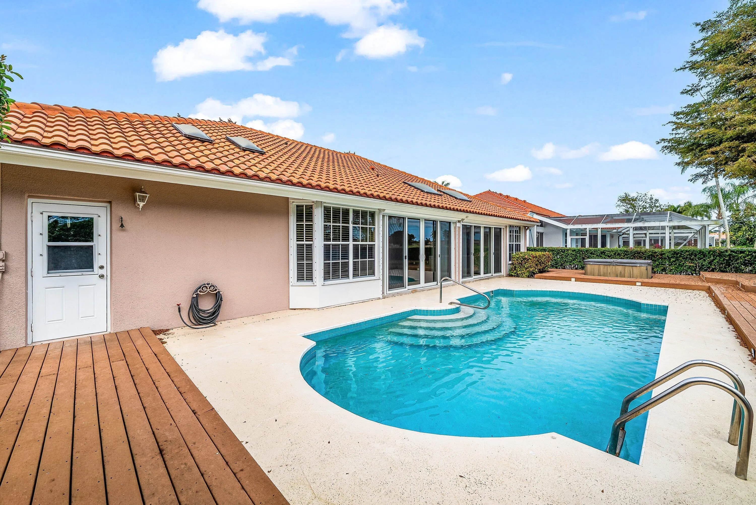 Property photo 46