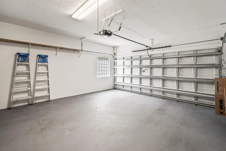 230 Garage 1