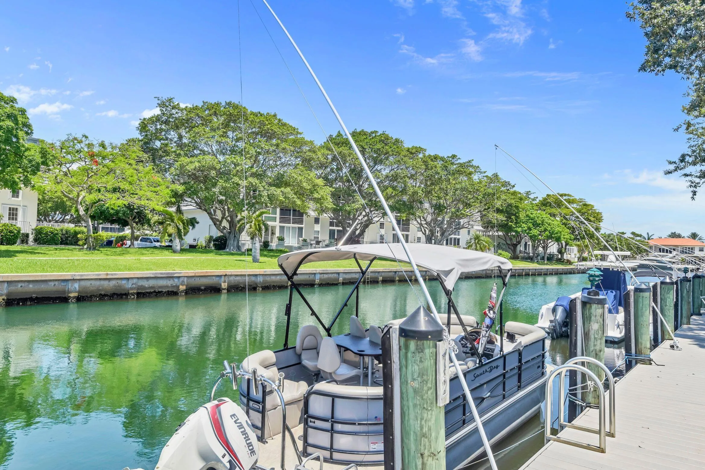 Porta Bella Boat Docks 2