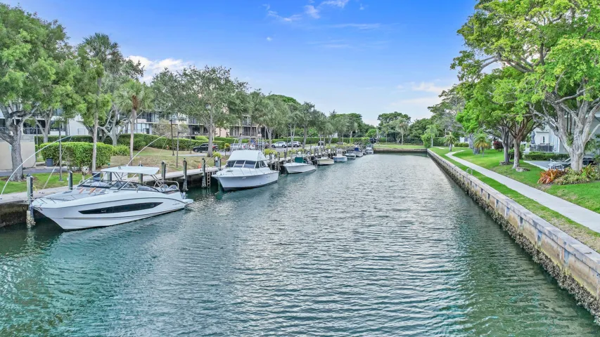 Porta Bella Boat Docks 4