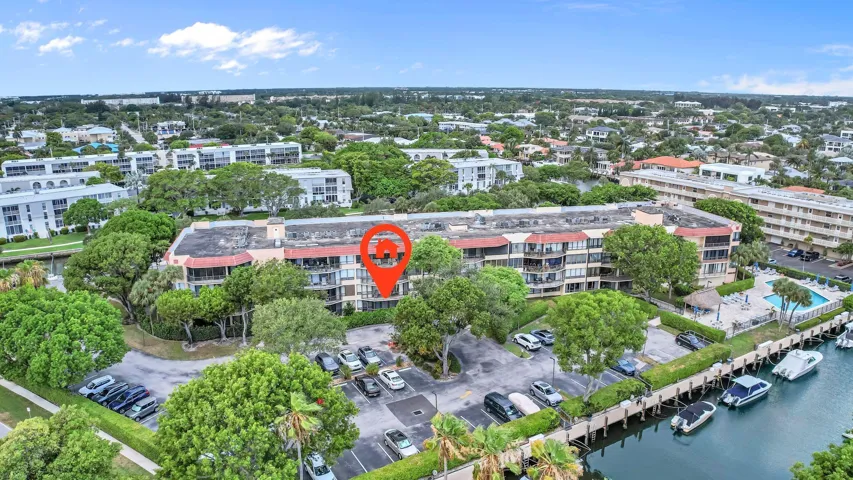 799 Jeffery St 105 Ariel 1