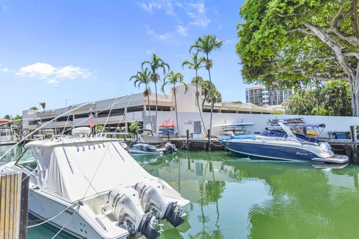 Porta Bella Boat Docks 1