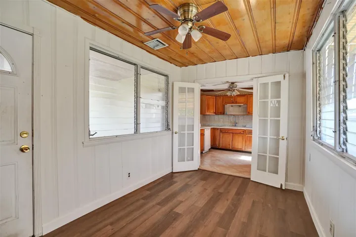 Breezeway, Dade County Pine