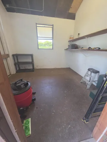 feed room