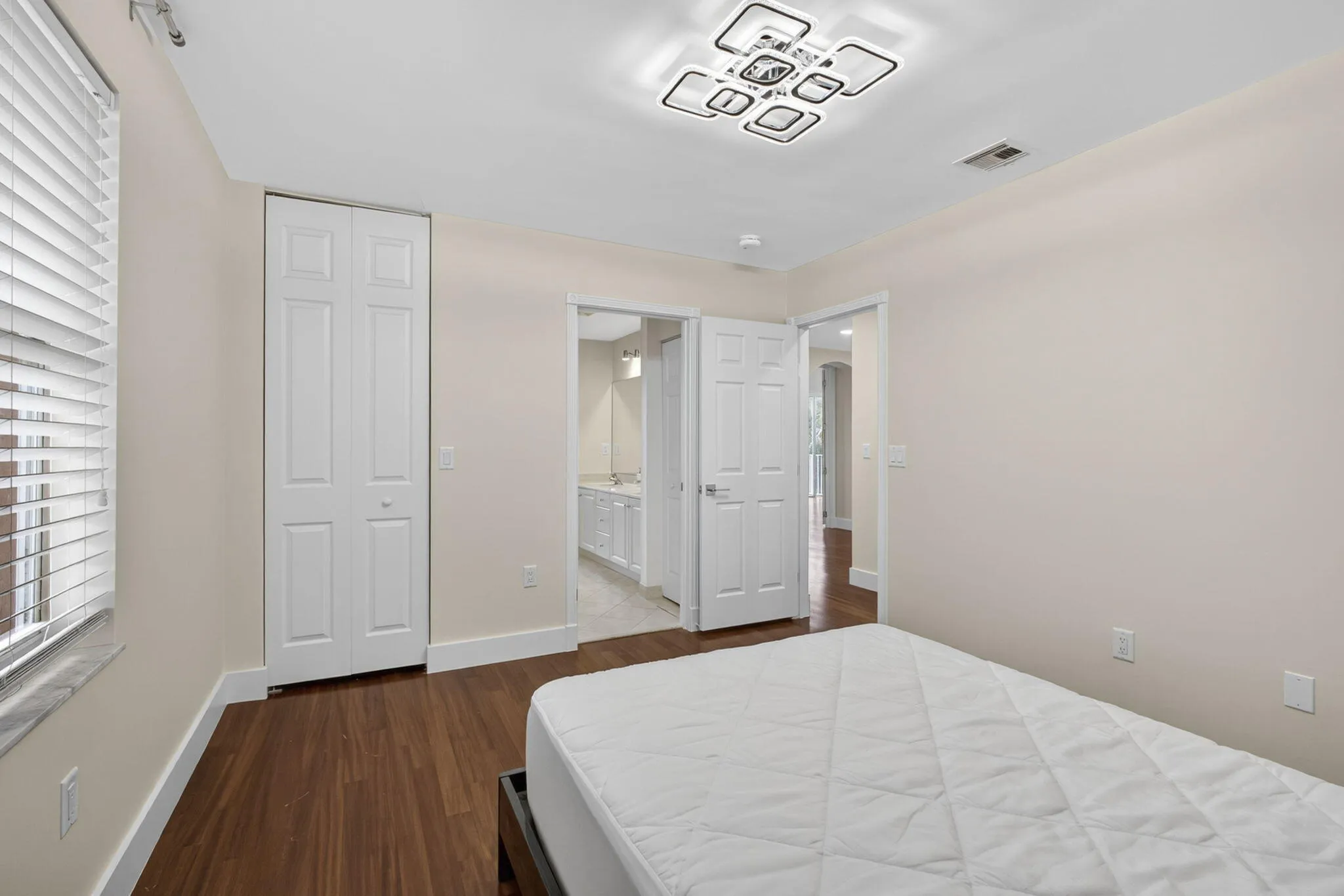 Property photo 61