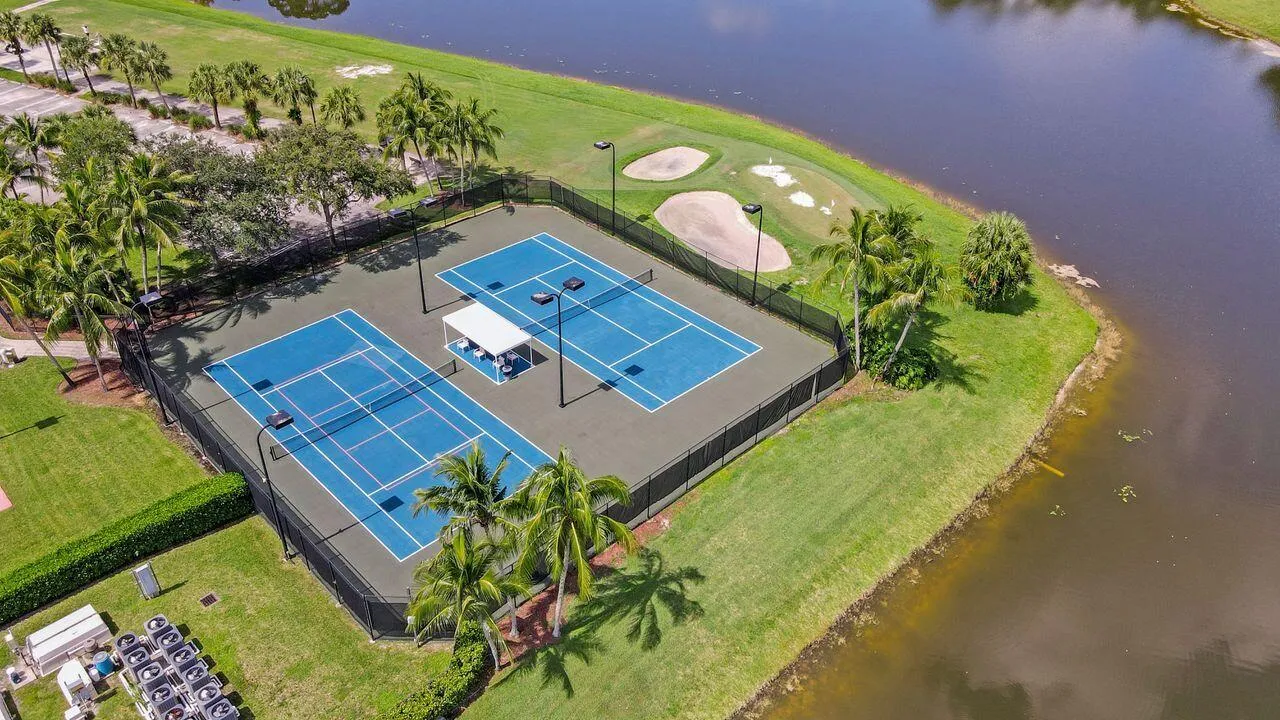 Community Tennis Courts