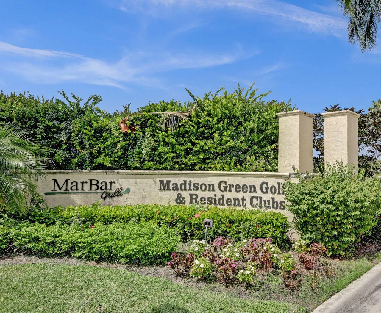Community Amenities Entrance Sign