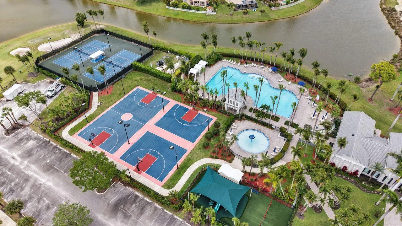 Clubhouse Amenities Aerial