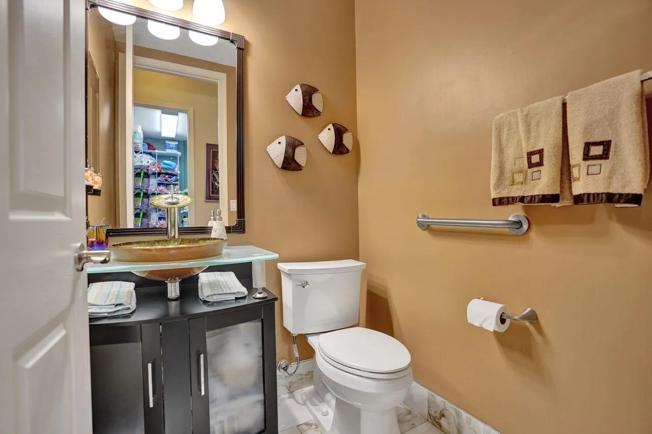 Guest Powder Room