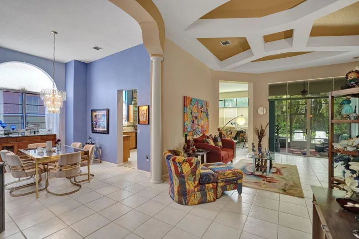 Living Dining Entrances