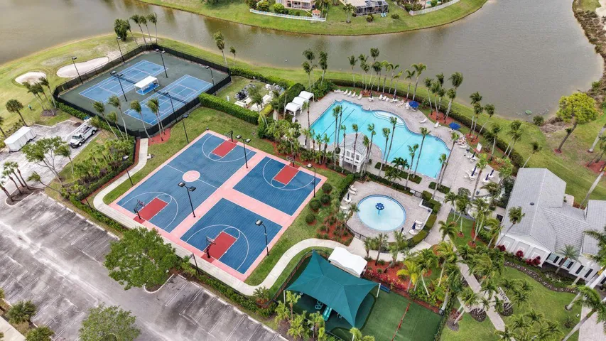 Clubhouse Amenities Aerial