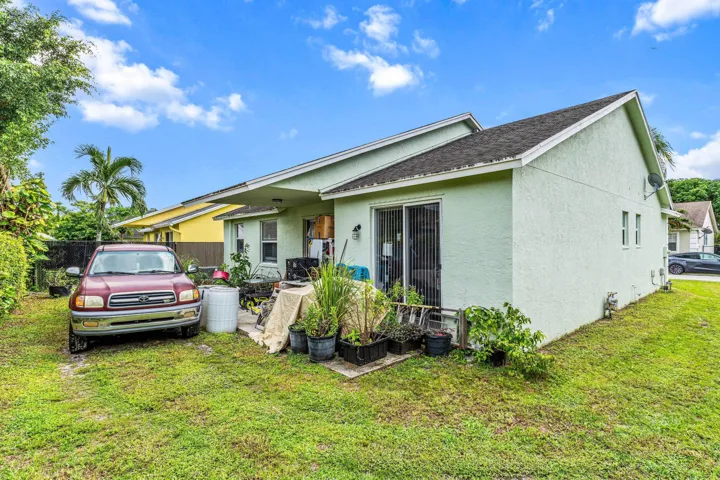 020-1087SalmonIsle-Greenacres-FL-33413-S