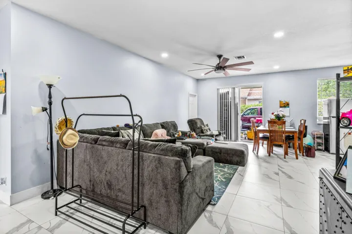 010-1087SalmonIsle-Greenacres-FL-33413-S