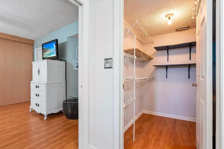 Primary Bedroom - Walk-in Closet