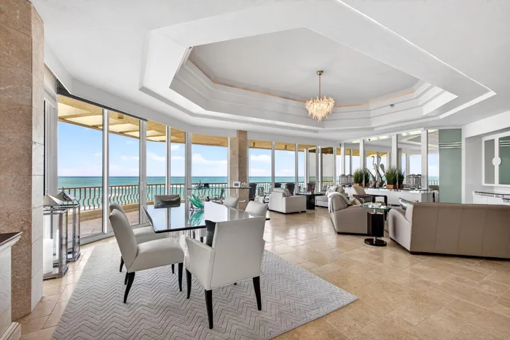 Spacious great room makes entertaining a breeze.