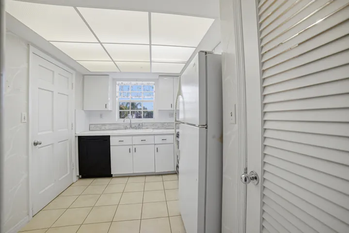 Kitchen-B