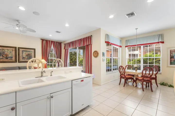 014-123ViaCastilla-Jupiter-FL-33458-SMAL