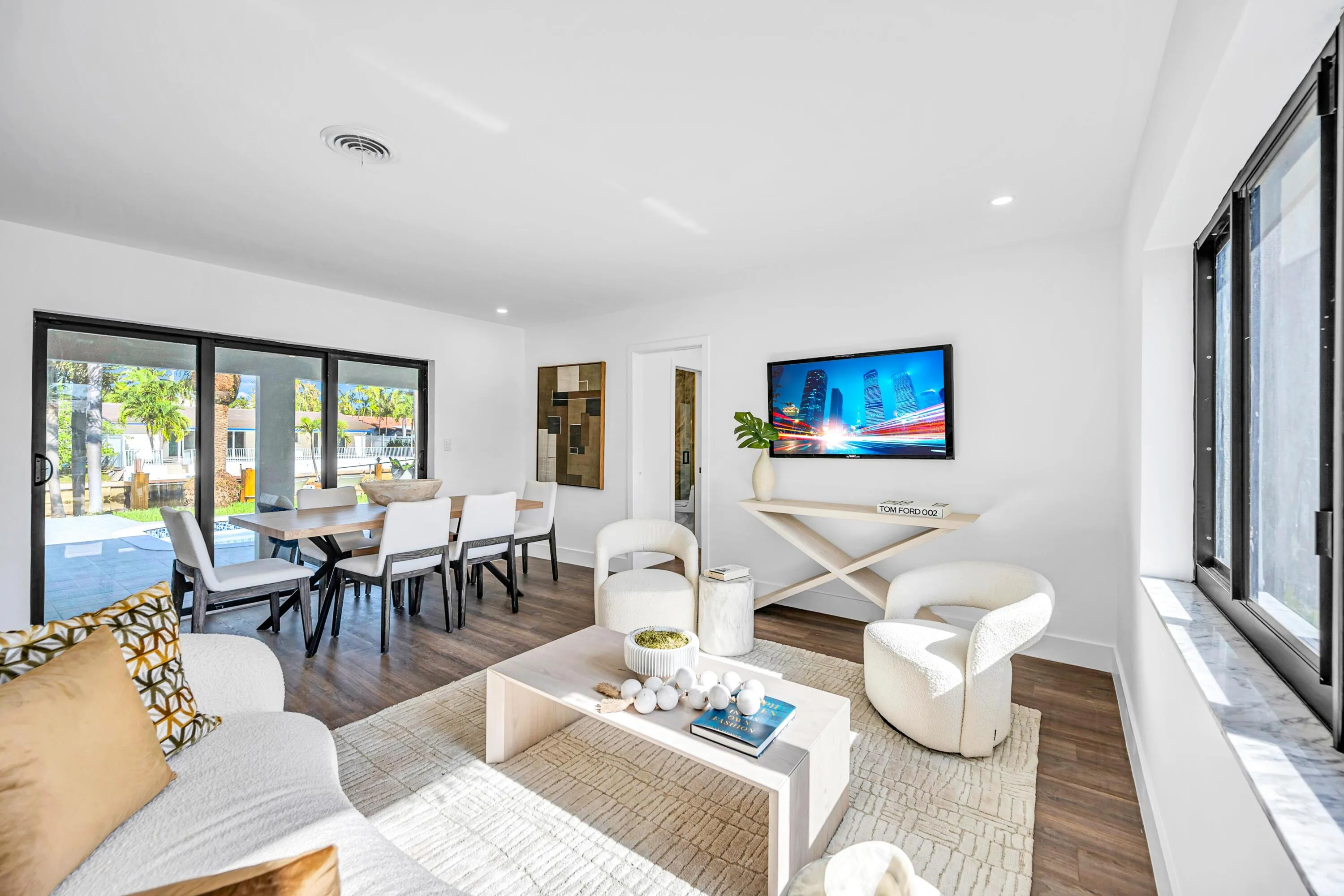 1120 SE 9TH ST--28