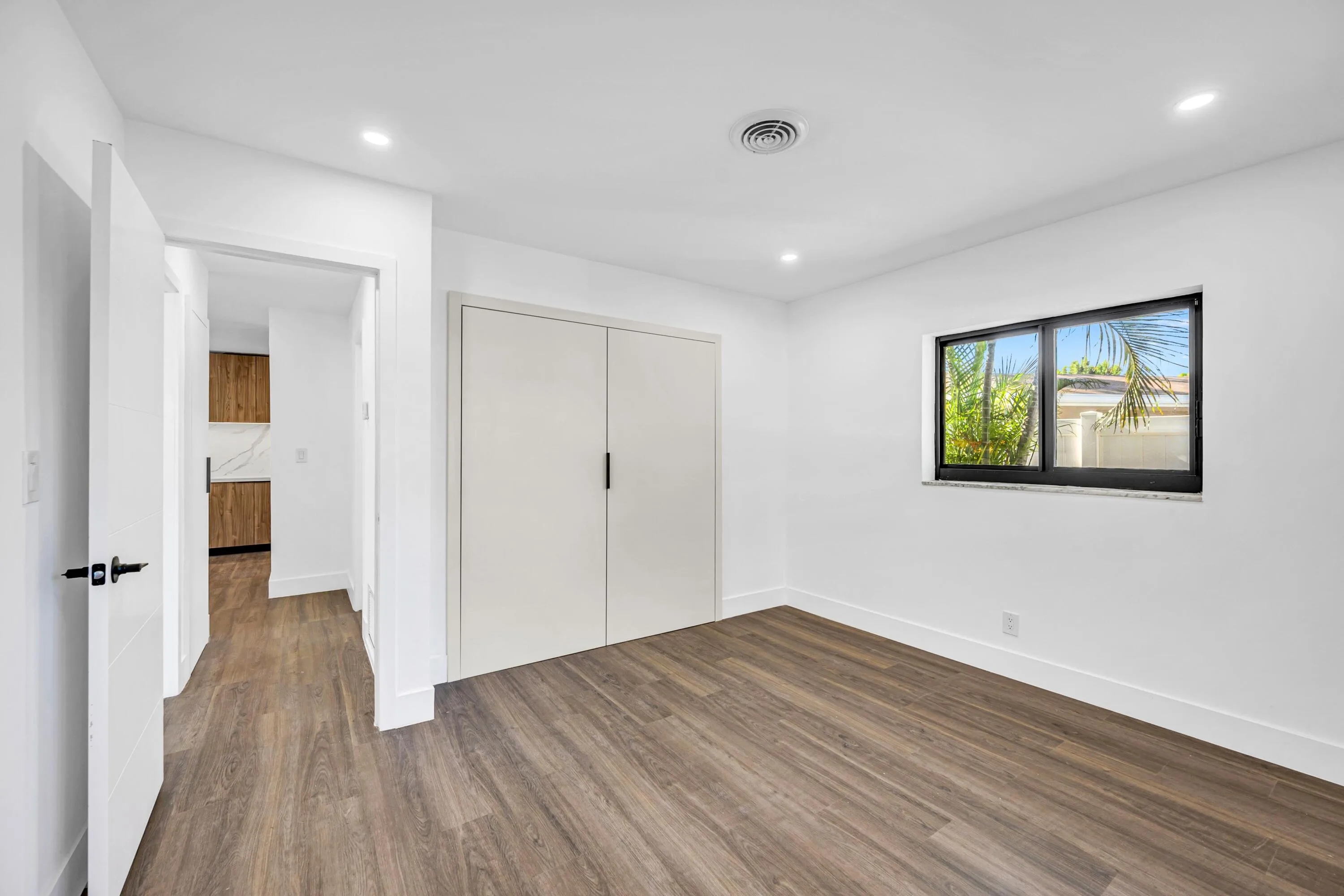 1120 SE 9TH ST--55