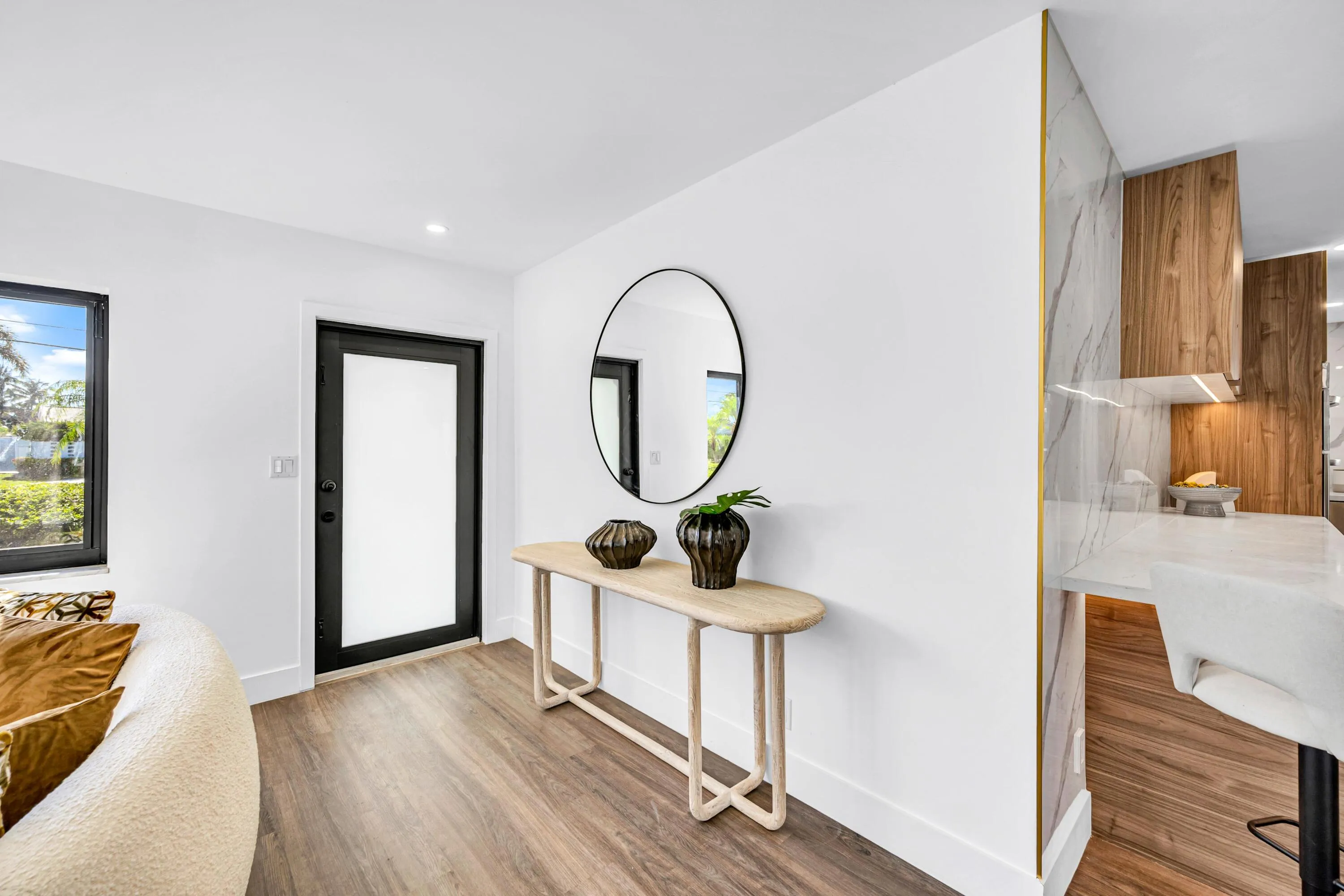 1120 SE 9TH ST--24