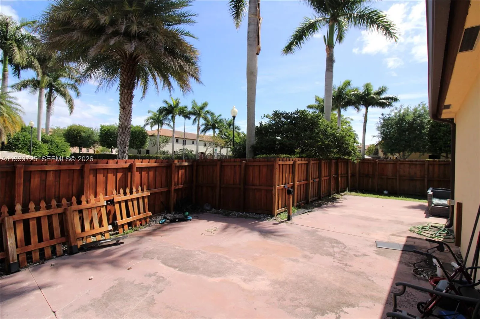 Property photo 73