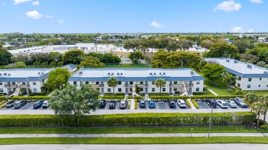 3020 Florida Blvd Aerial