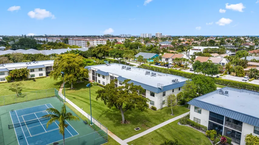 3020 Florida Blvd Aerial