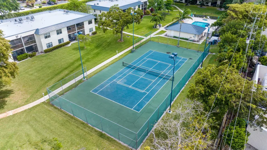 3020 Florida Blvd Aerial