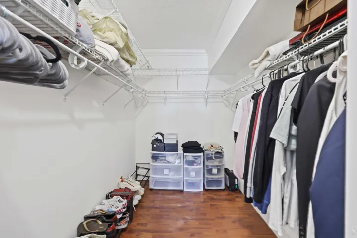 Guest Closet 2