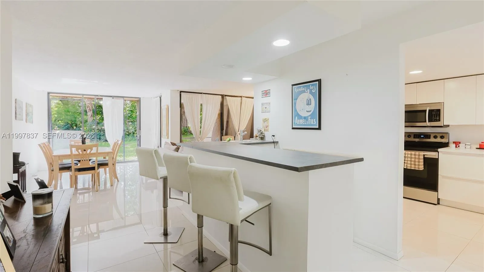Wet Bar