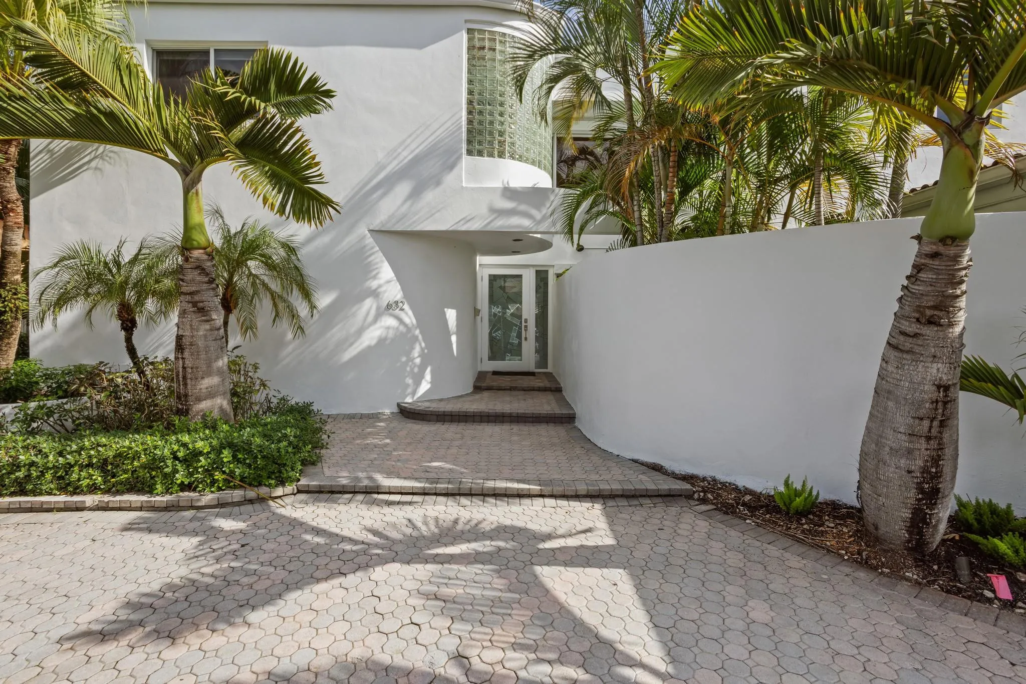 Front entryway to the house.