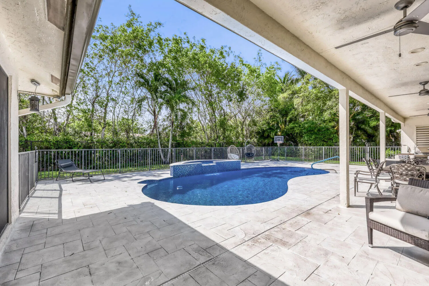 Property photo 27