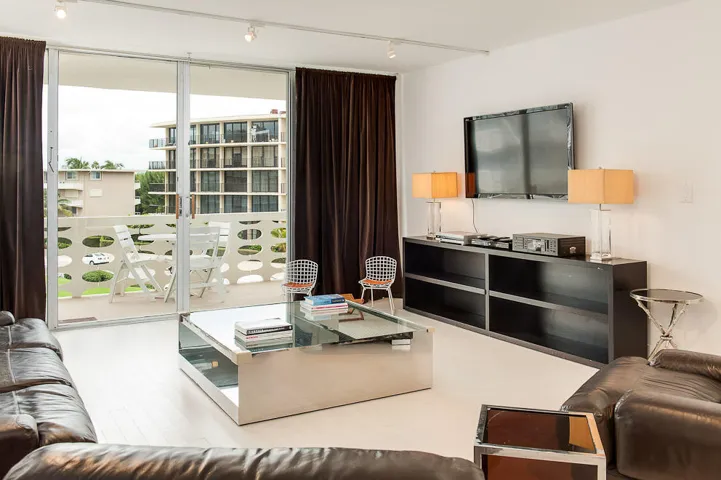 100 Sunrise 404 - MLS-2
