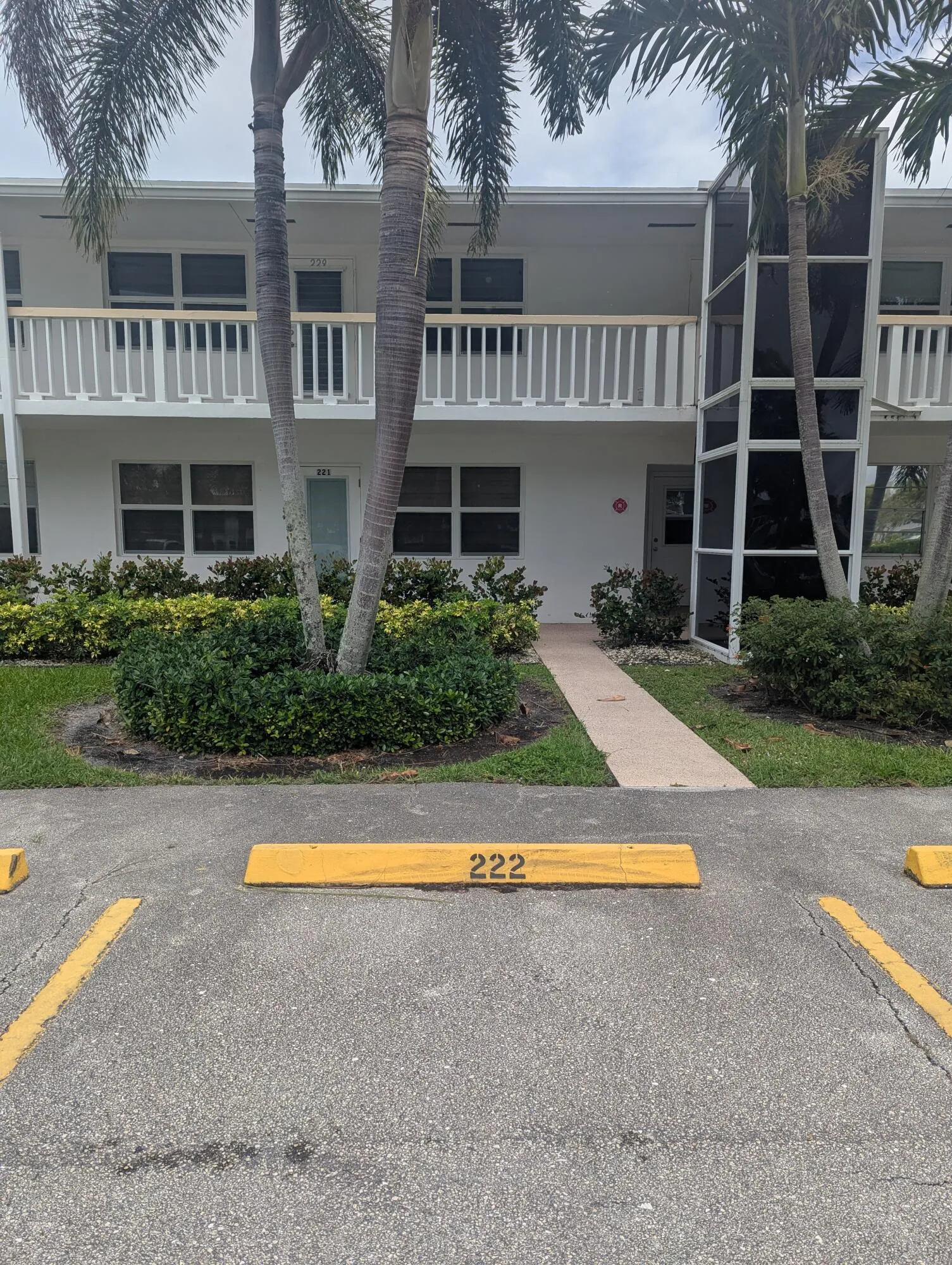 Park @ Front Walkway