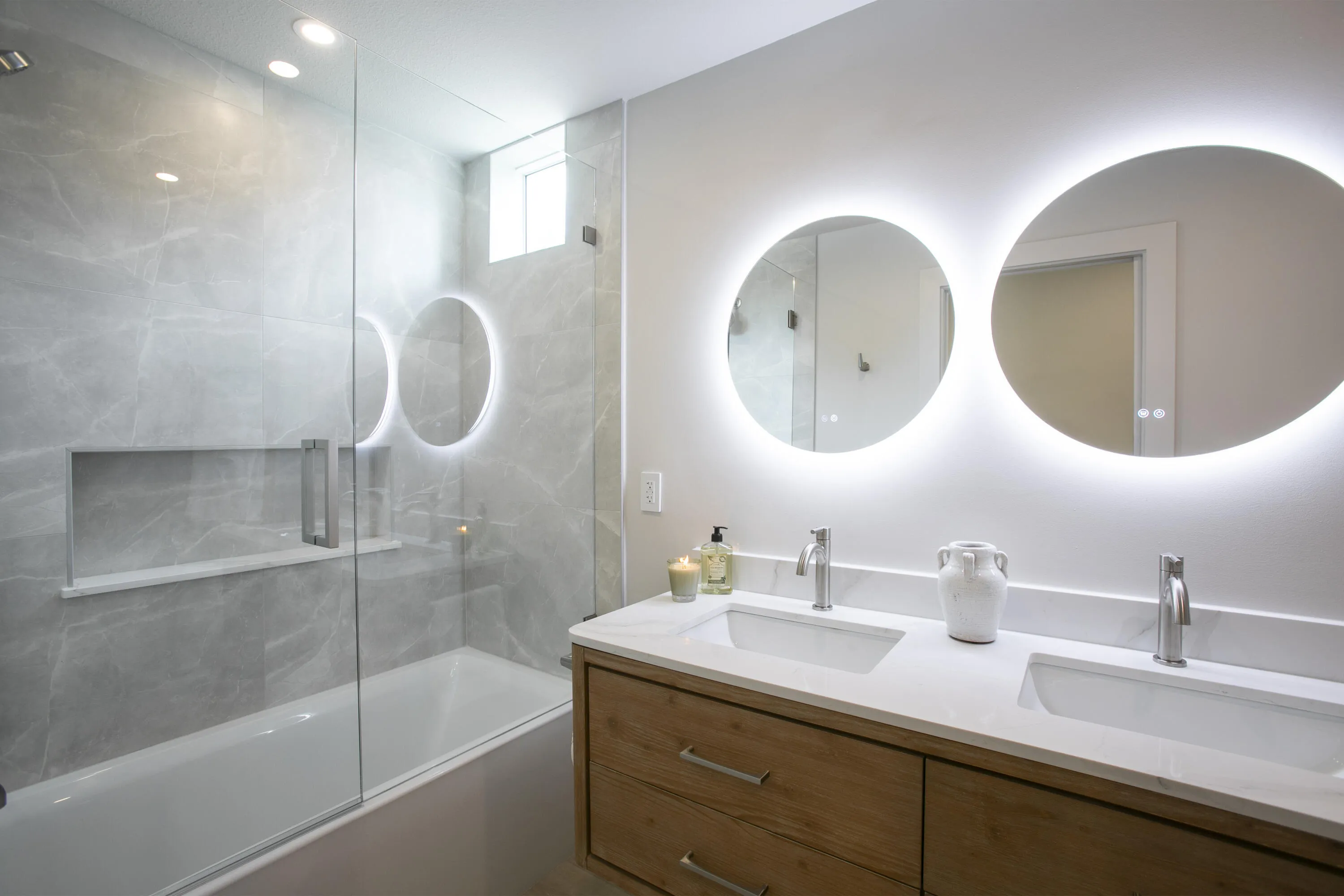 BR 2 Bathroom
