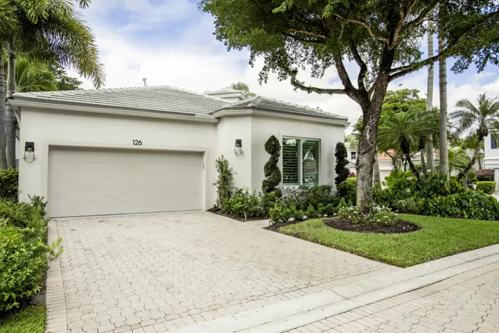 GARAGE ENTRY