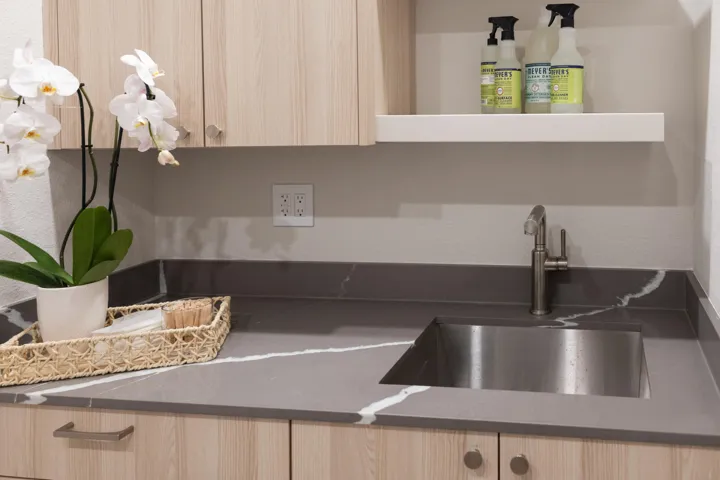 LAUNDRY ROOM SINK & CABS