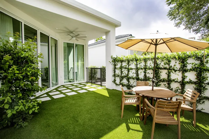 PRIVATE BACKYARD OASIS