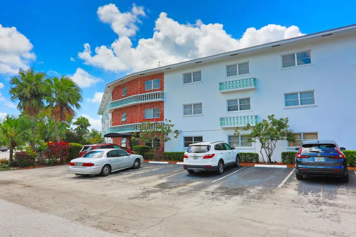 600 Pine Dr Apt 209 Pompano-print-004-02