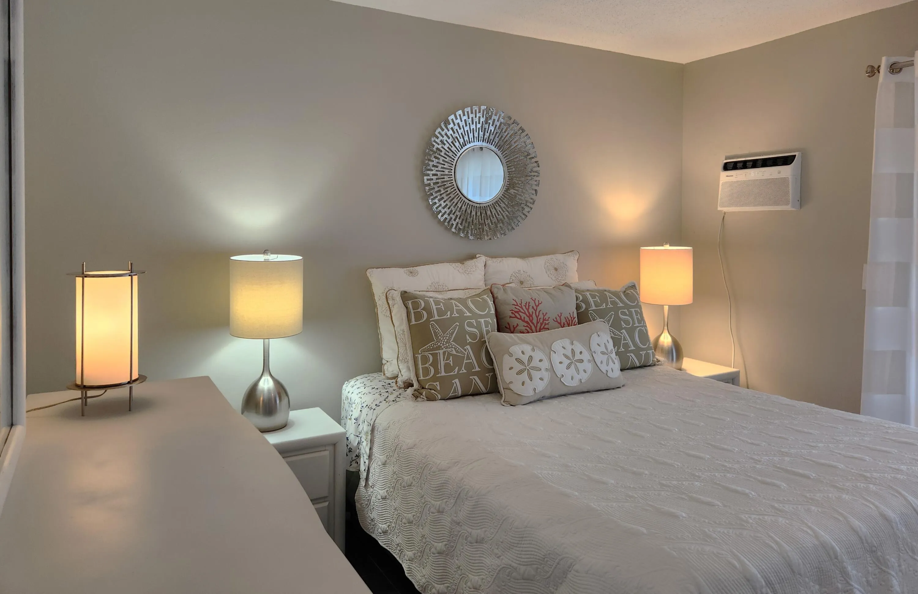 Lamps bedding and decor are included, ju